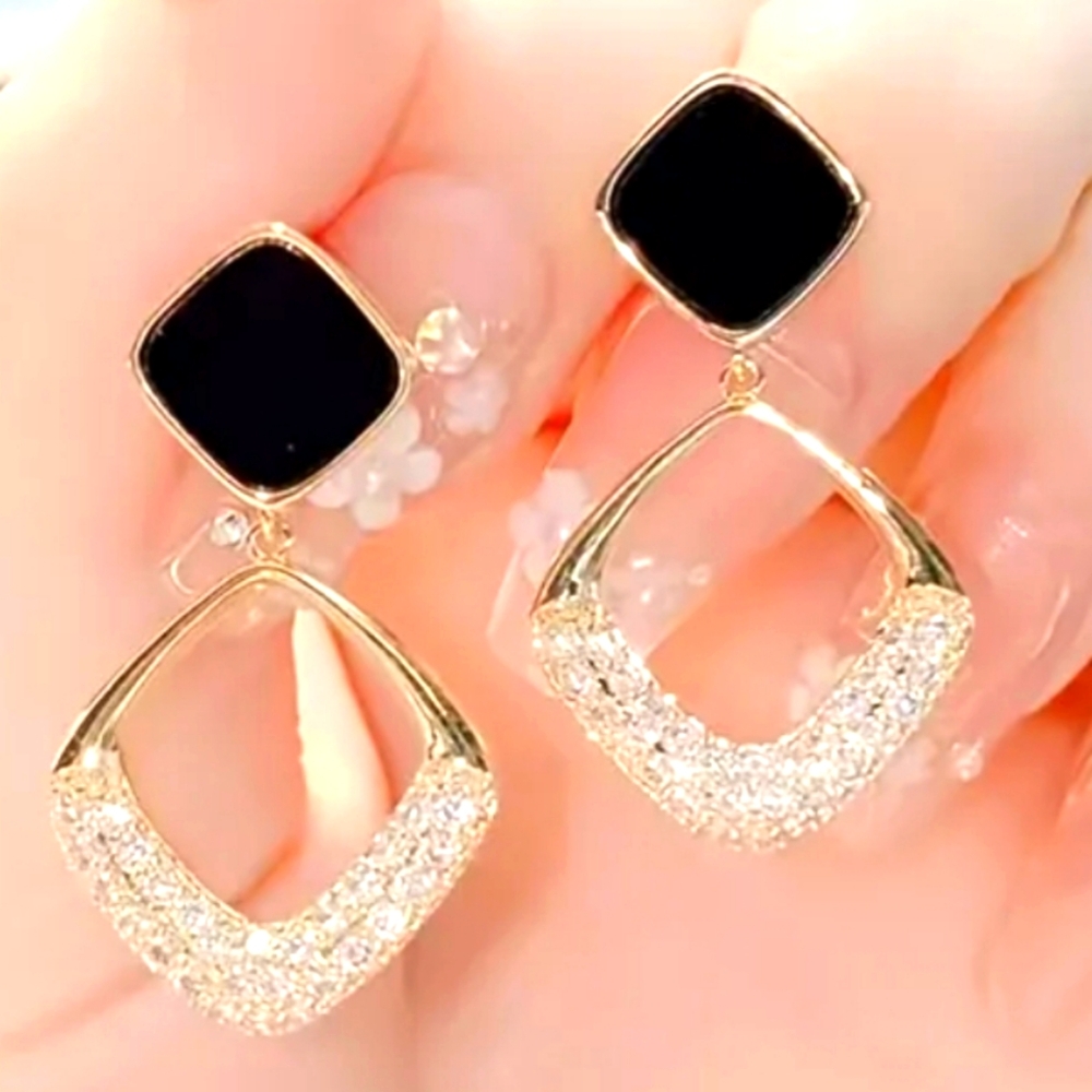 Square Geometric Drop Earrings.